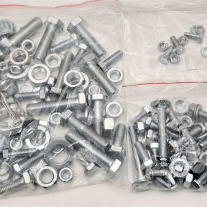 KMZ sivuvaunun pultit