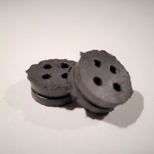 Läpivientikumi - nelireikä 2 kpl