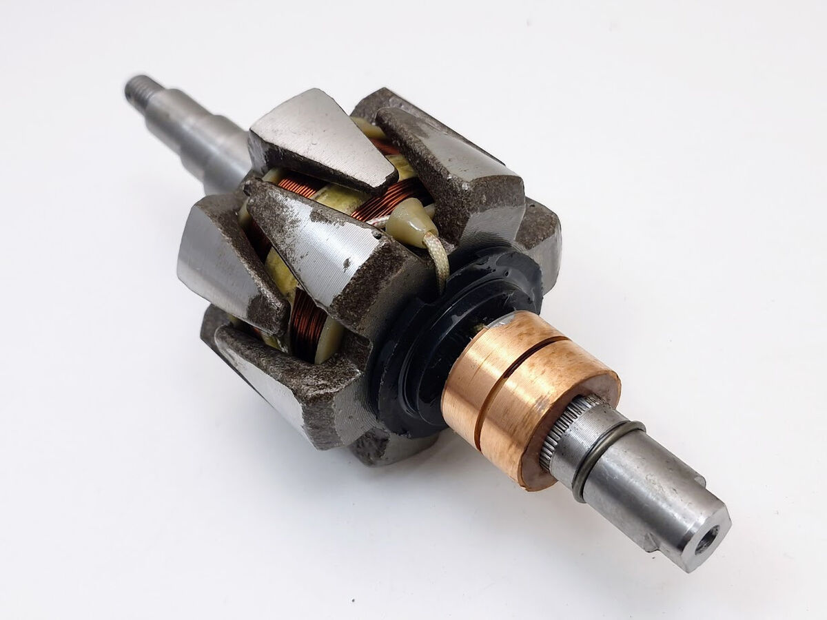 Laturin_ankkuri_12V_1