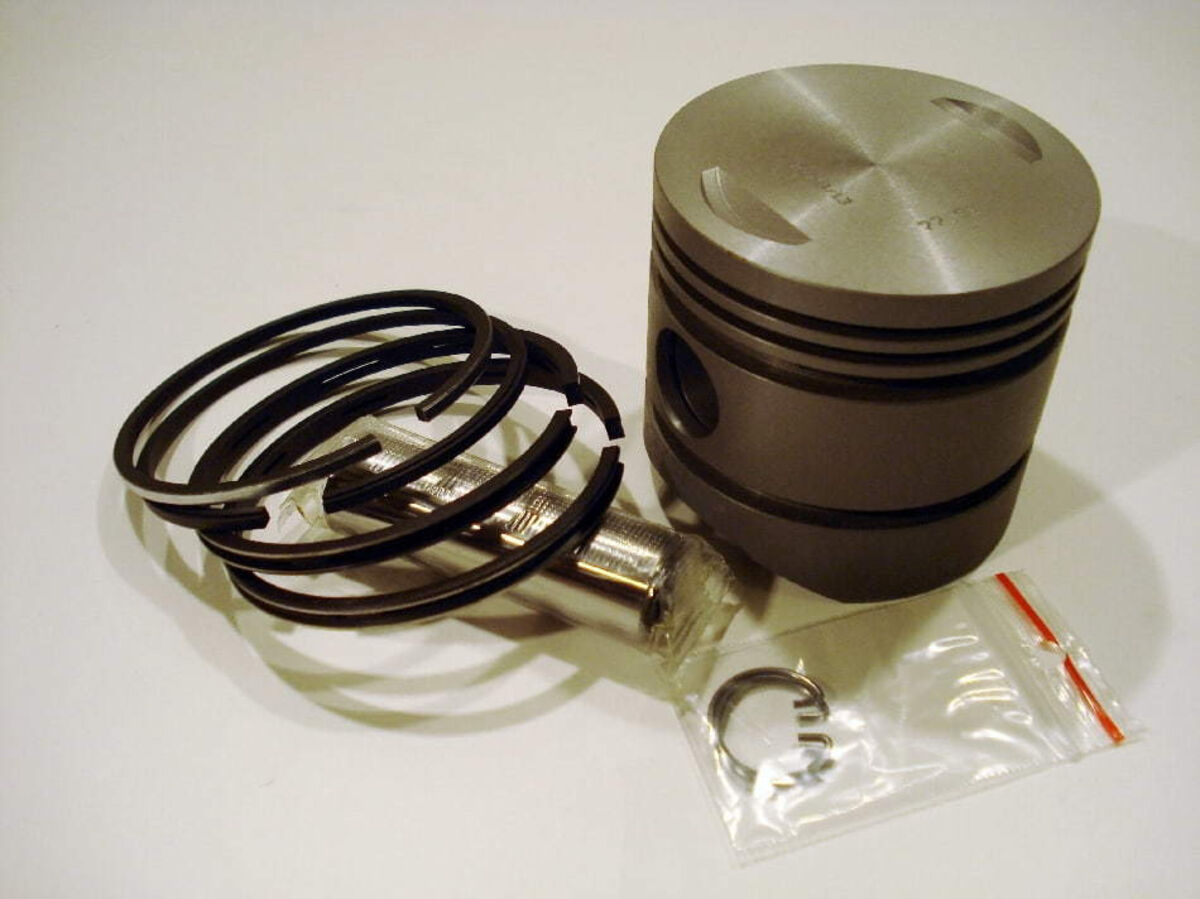 Ural_mäntäsarja_-_Almot_1