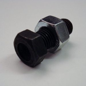 Venttiilin säätöruuvi kansivena